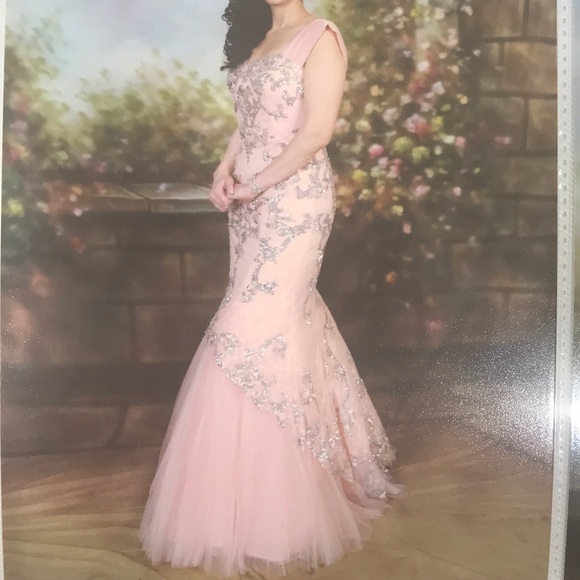 Prom dress/ gown - Picture 8 of 8